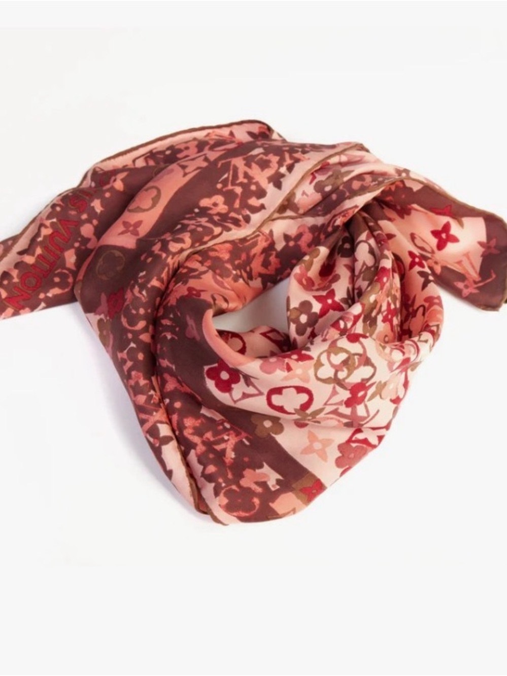 LOUIS VUITTON
Pink Watercolor Fleur Silk Scarf - Picture 4 of 4